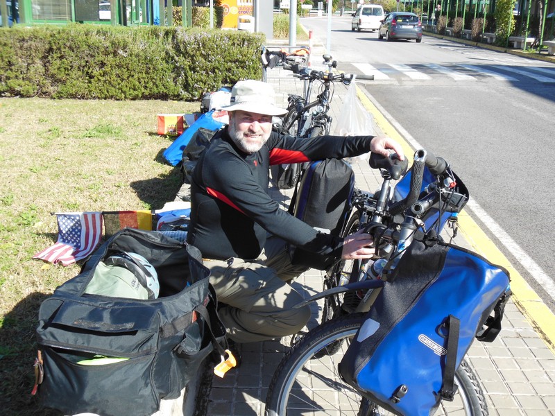 0015 DSCN0039 Rickl prepping bike