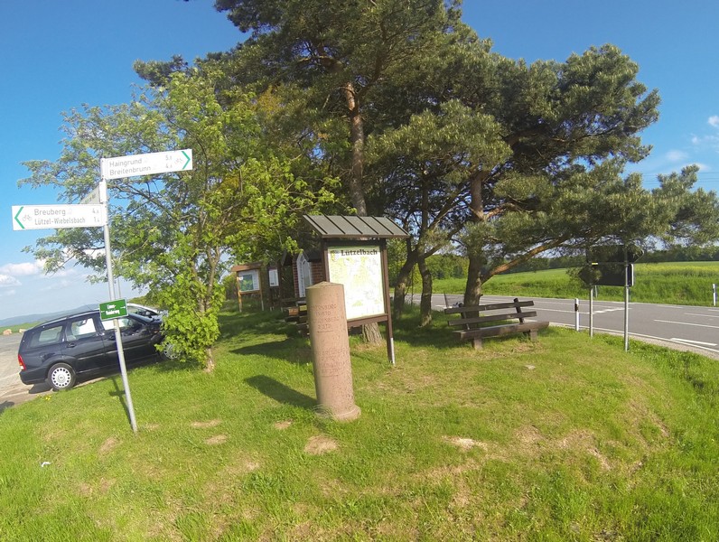 009a Lutz Round stone