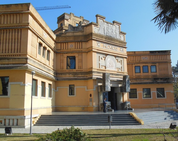 0160 DSCN0116 Seville Mexican Embassy