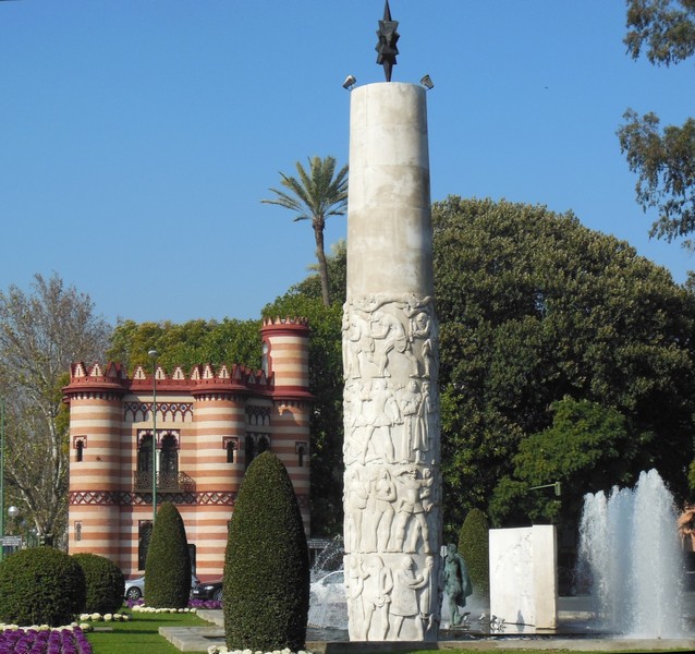 0178 DSCN0126 Costurero de la Reina (Queen's sewing box) - Seville, Spain