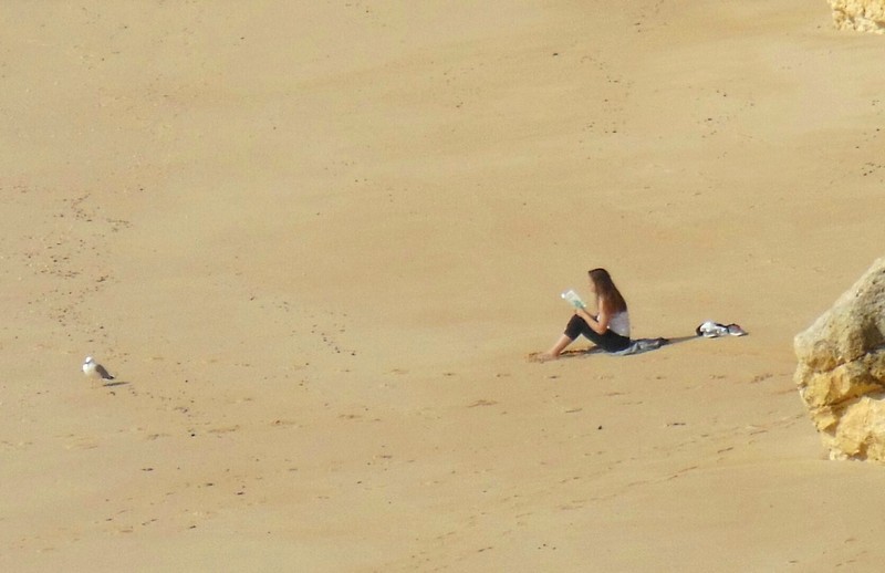 0435 DSCN0218-2 Girl  Coast Armacao de Pera