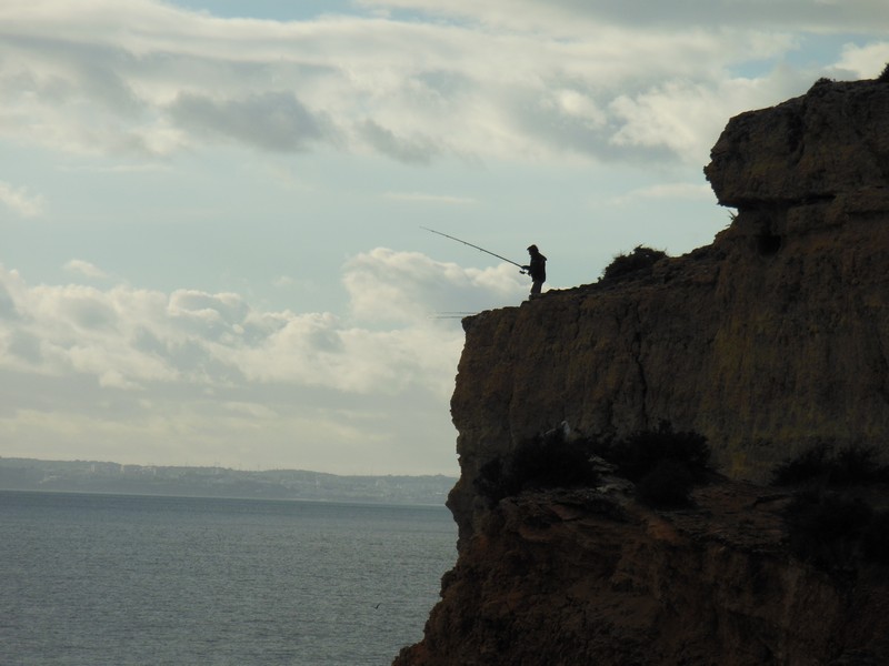 0725 DSCN0368 Fisherman Carvoeiro Coast