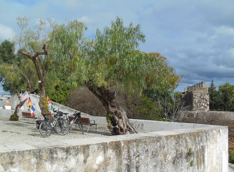 1052 DSCN0573 Tavira Monastery