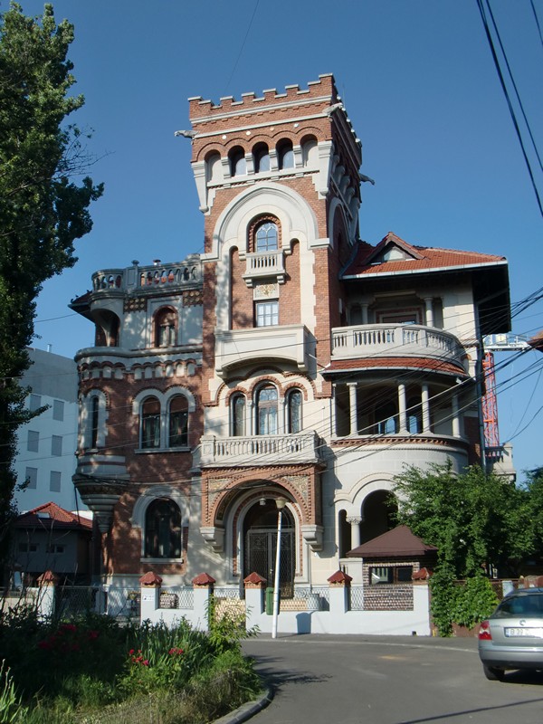 CIMG0982 Bucharest victorian house