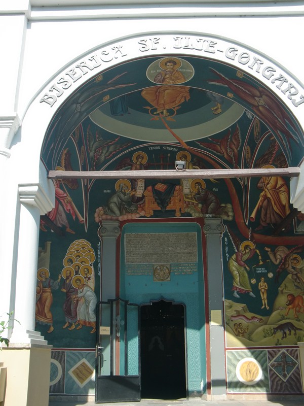 CIMG1025 Bucharest orthodox church