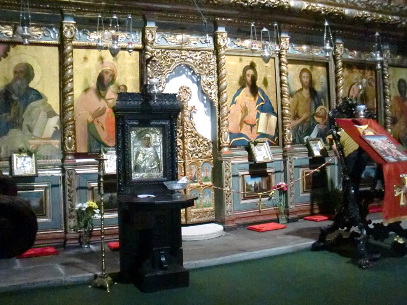 CIMG1034 Bucharest orthodox church