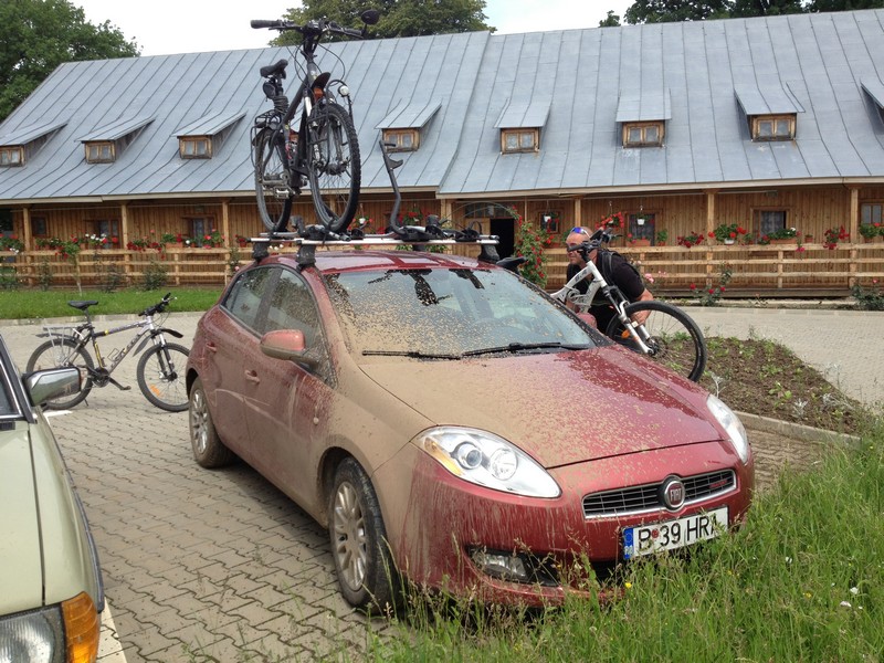 IMG_2854 Laici Muddy Car