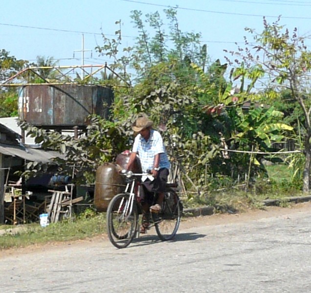 P1090660 Burma Bicycle 3rd Wheel
