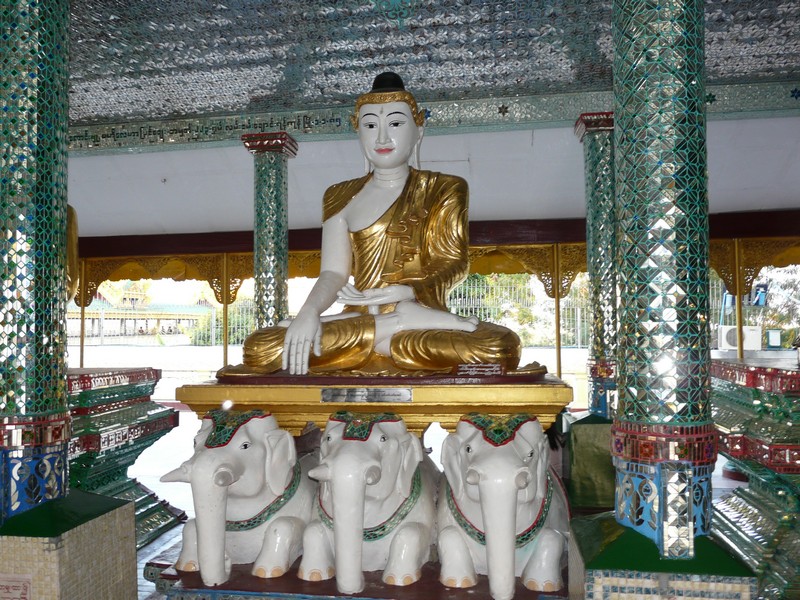 P1090795 Yangon Schwedagon Pagoda