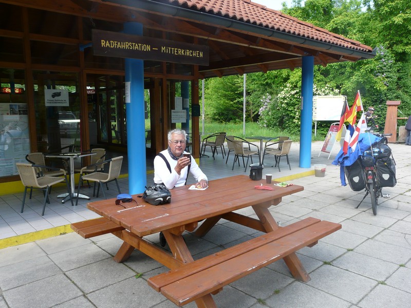 P1110390 Radfahrstation Mitterkirchen