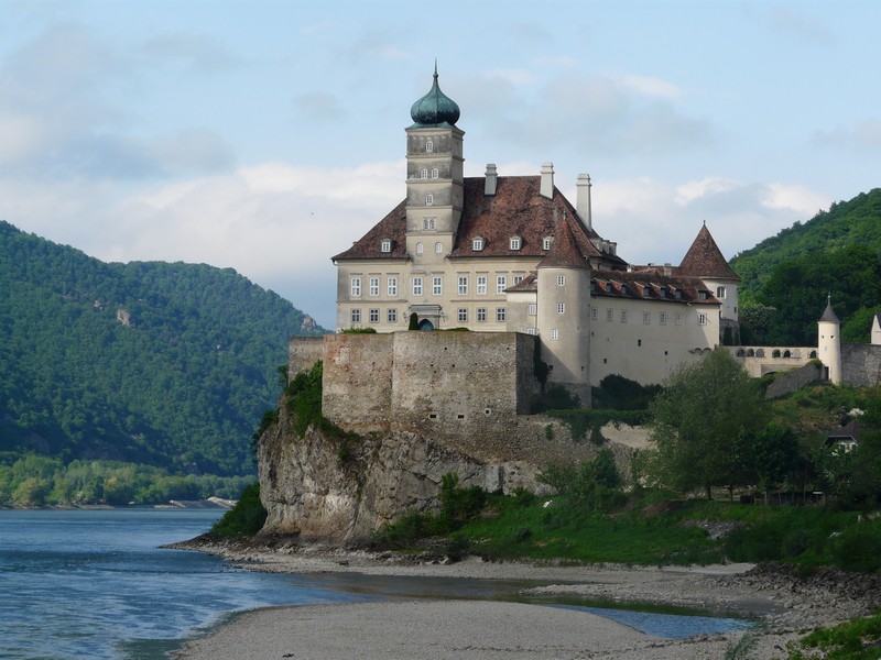 P1110418 Burg Schnbhel