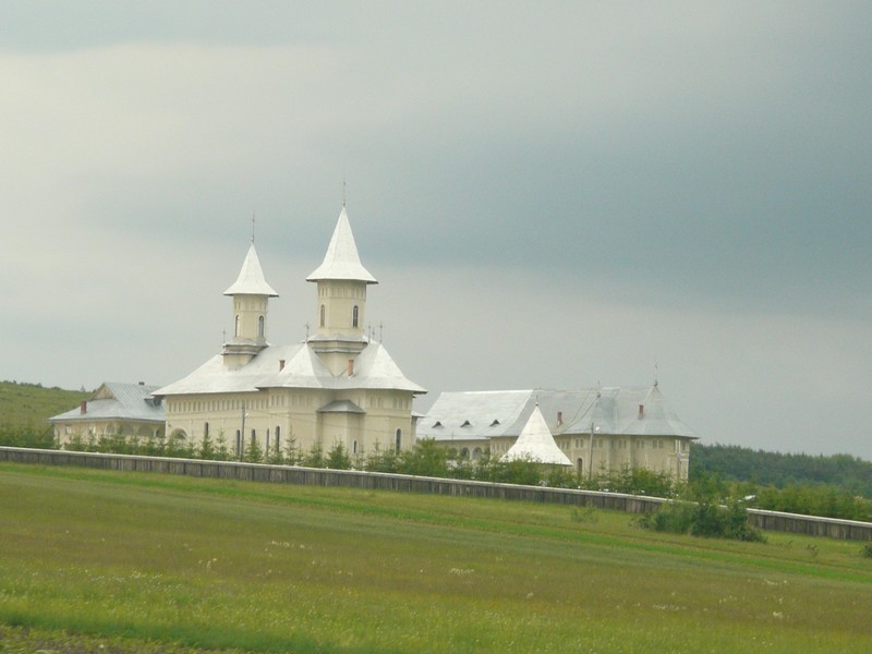 P1200610 On the Road