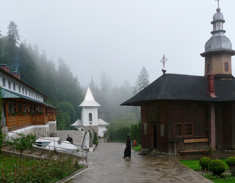 P1200678 Agapia Veche