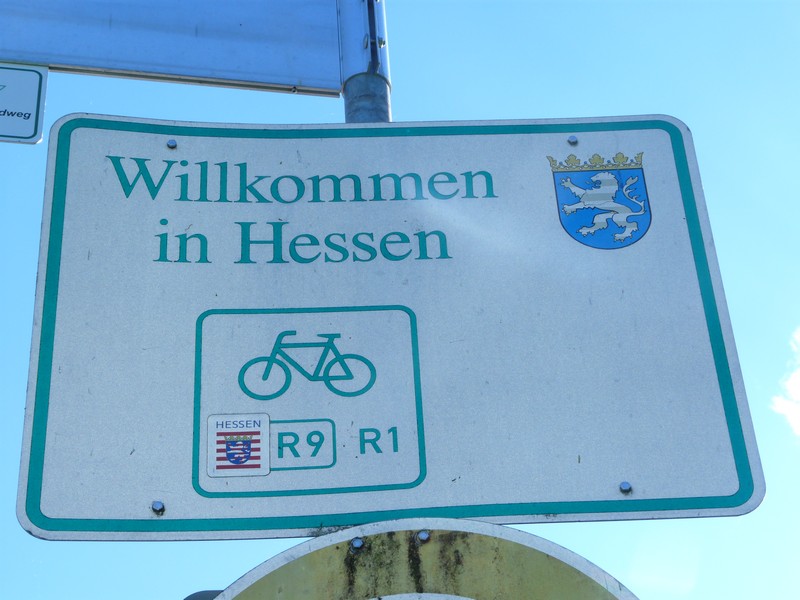 P1210165 Grenzschild Bayern Hessen