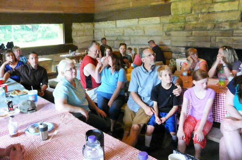 P1270662 McCarty Chris Elaine Chris Charlotte Kelly