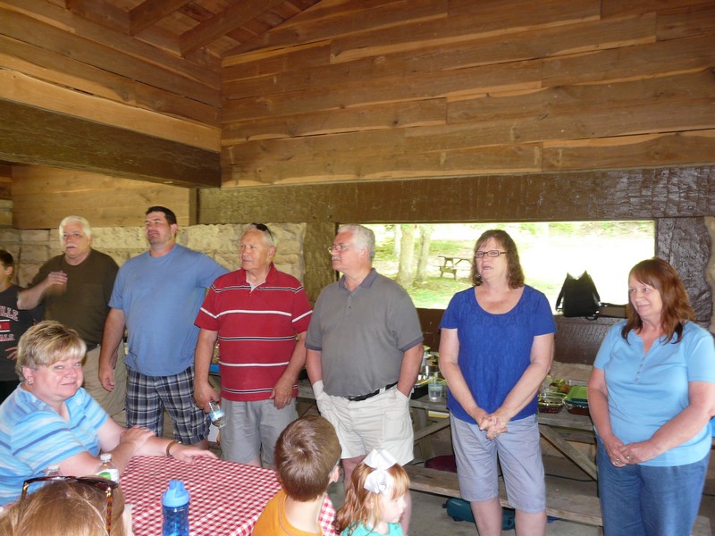 P1270677 Mark Josh Kenny Mike unk Charlotte Becky sitting