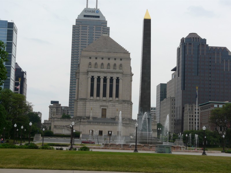 P1270801 Indy War Memorial